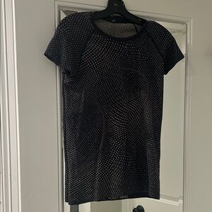 Lululemon top swiftly hip length